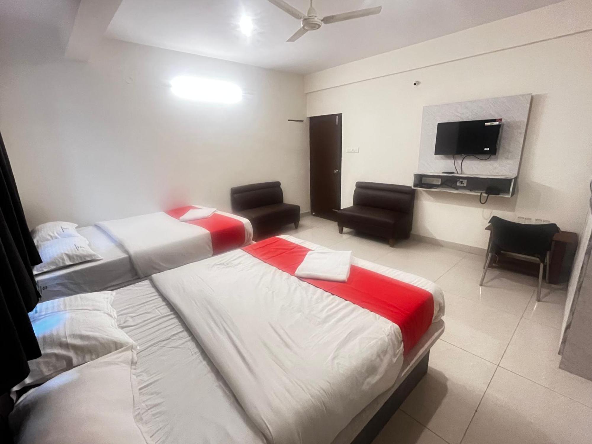 Hotel Raj Comfort Bangalore Exterior photo