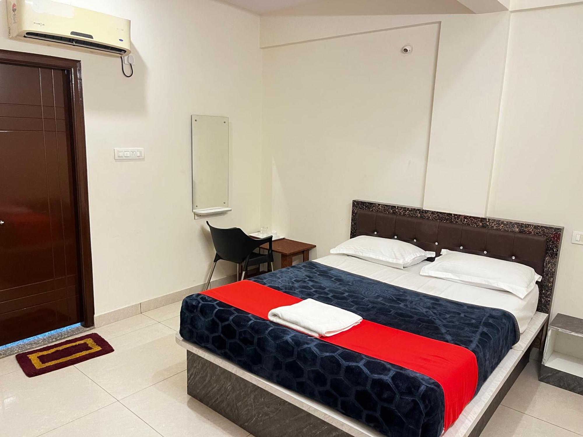 Hotel Raj Comfort Bangalore Exterior photo